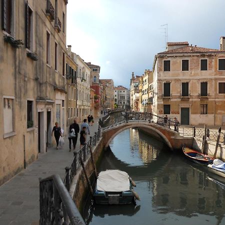 شقة Ca Della Musica Venezia Santa Croce المظهر الخارجي الصورة
