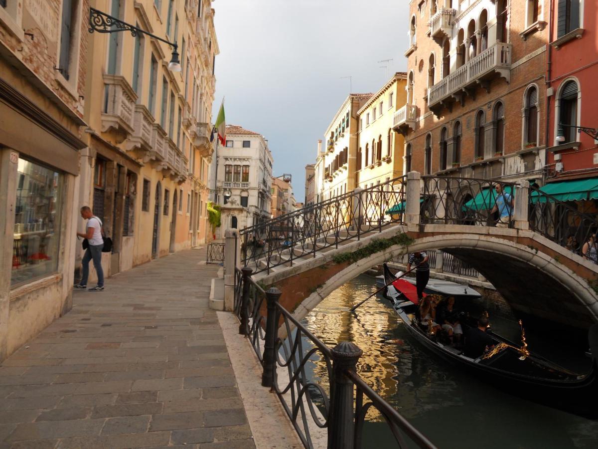 شقة Ca Della Musica Venezia Santa Croce المظهر الخارجي الصورة